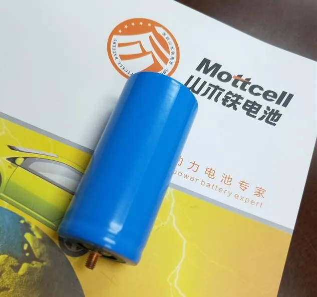 32700 Batería recargable de LiFePO4 cilíndrica 3.2V 6000mah 3C Descarga 4