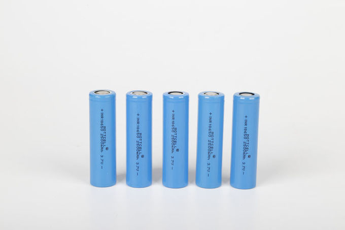 3.2V 18650 Batería de hierro de litio LIFEPO4 Célula de batería cilíndrica Energía solar 2